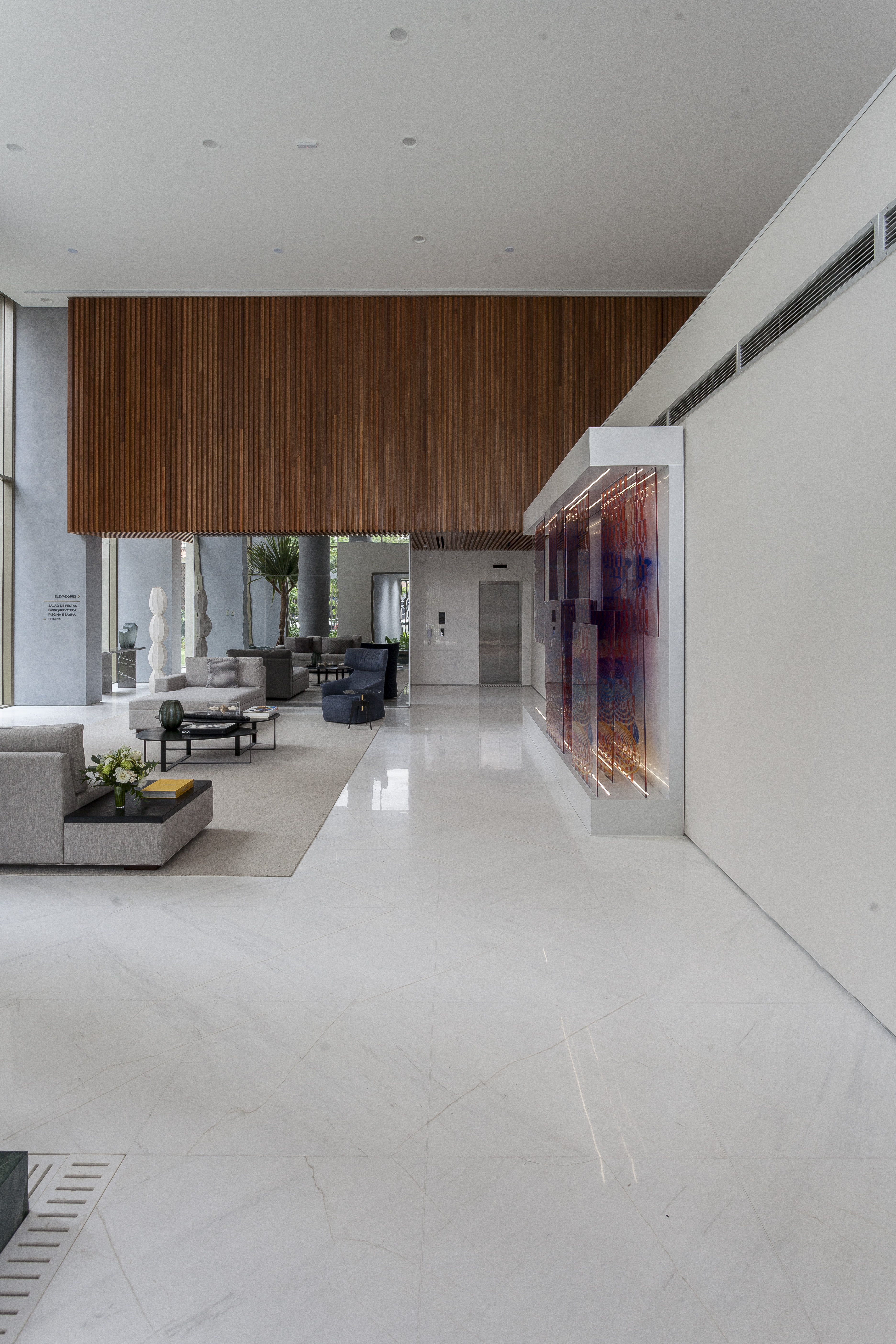 Lobby 04